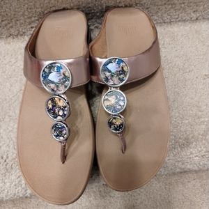 Rose gold FitFlop sz 9 like new!